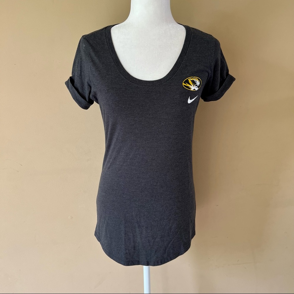 Nike Slim Fit Large Mizzou Gray Gold Missouri Tigers Shirt Top Forever Miz